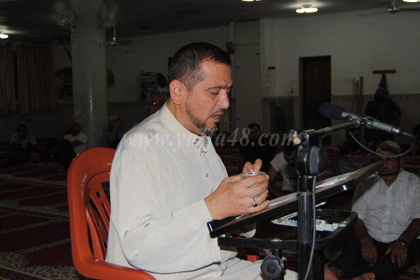 بالصور: أمسية ايمانية للشيخ سليمان سطل في مسجد الخالد بالرملة 